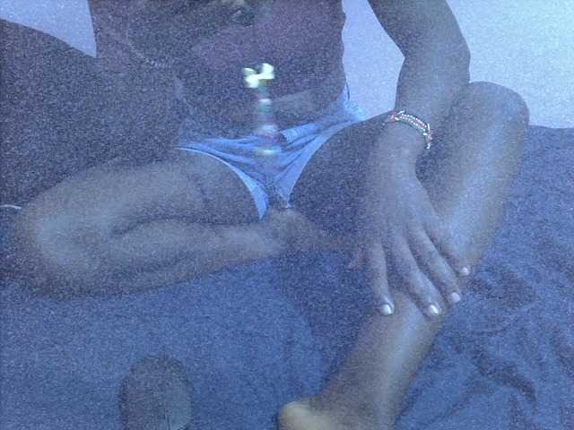 Ebonyprincess14 streaming now