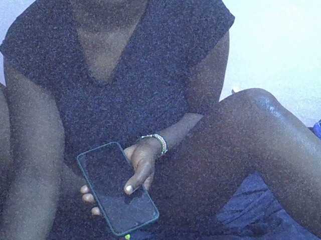 Ebonyprincess14 streaming now