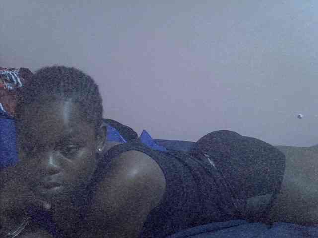 Ebonyprincess14 webcam