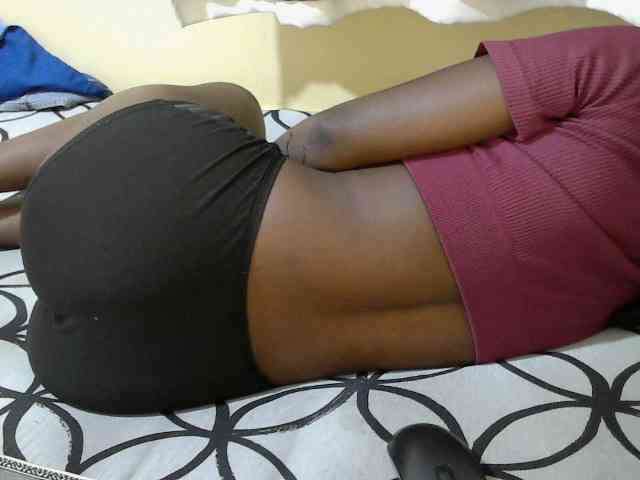 Ebonyprincess14 webcam