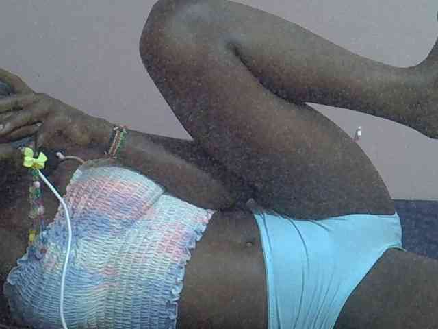 Ebonyprincess14 webcam