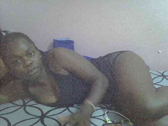 Ebonyprincess14 webcam