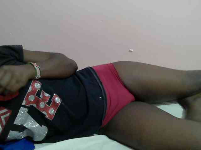 Ebonyprincess14 webcam