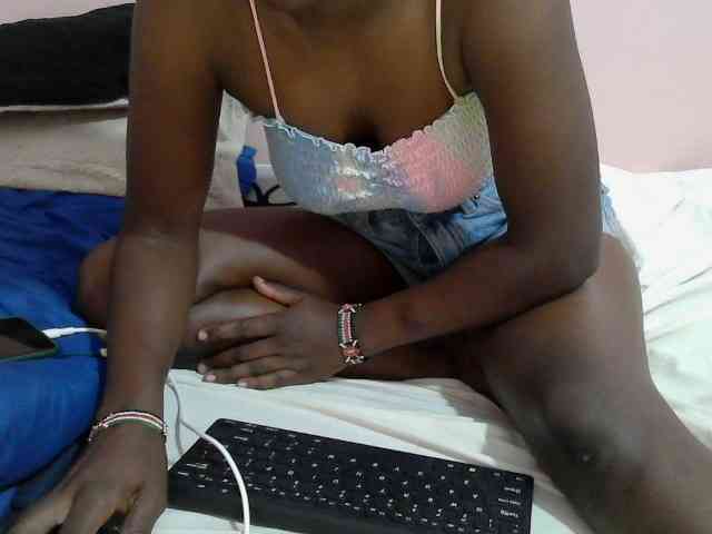 Ebonyprincess14 Ebonyprincess14