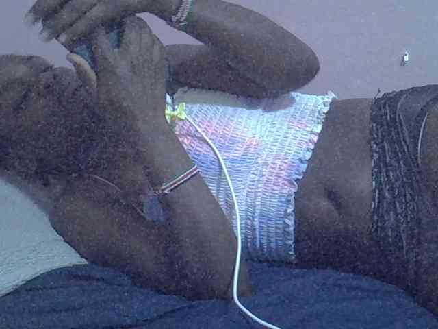 Ebonyprincess14 webcam