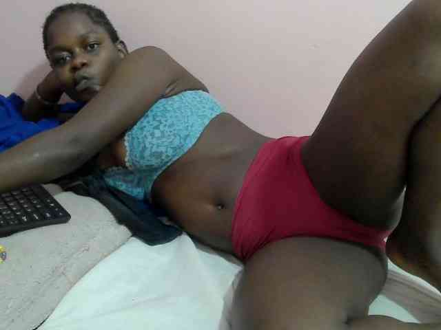 Ebonyprincess14 webcam