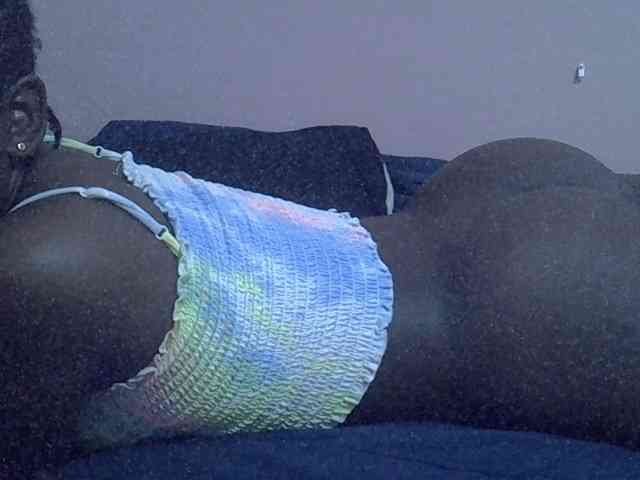 Ebonyprincess14 webcam