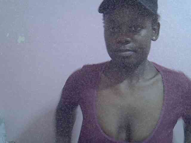 Ebonyprincess14 webcam