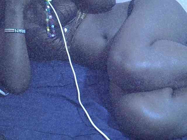 Ebonyprincess14 webcam