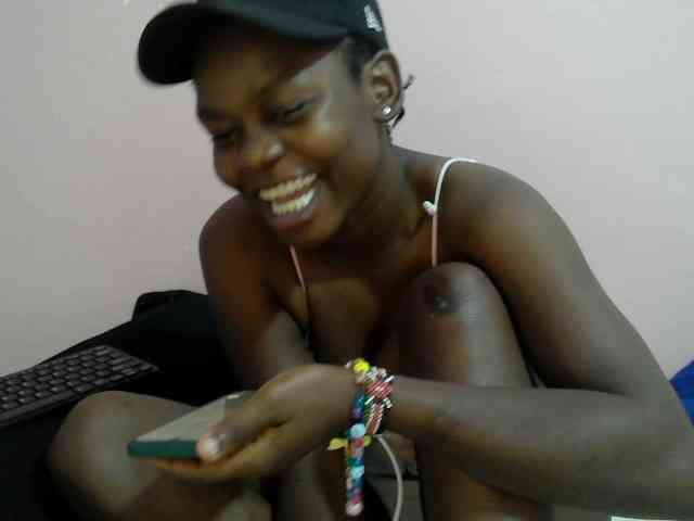 Ebonyprincess14 webcam