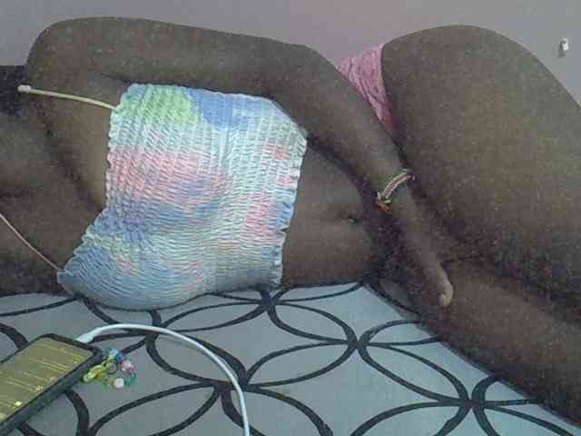 Ebonyprincess14 webcam