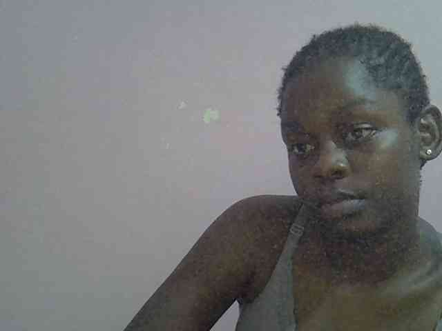 Ebonyprincess14 webcam