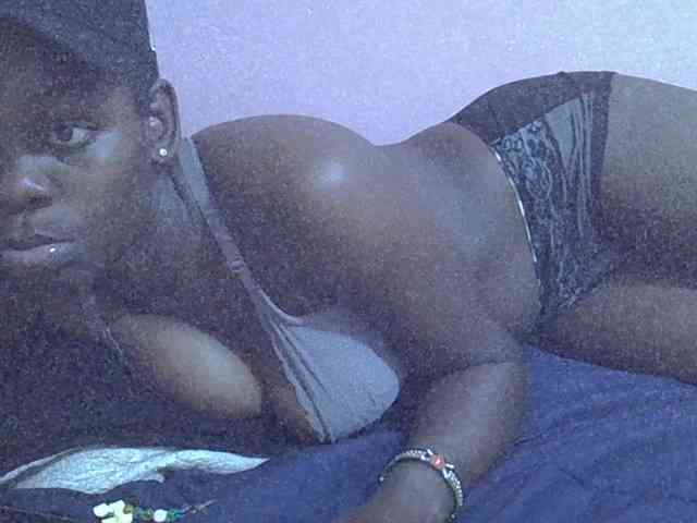 Ebonyprincess14 webcam