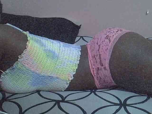 Ebonyprincess14 webcam