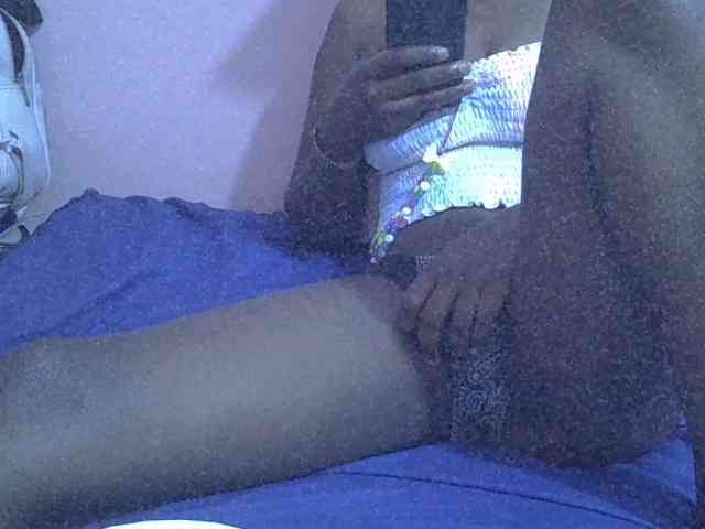 Ebonyprincess14 webcam