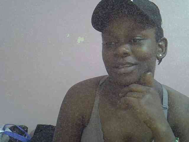 Ebonyprincess14 webcam