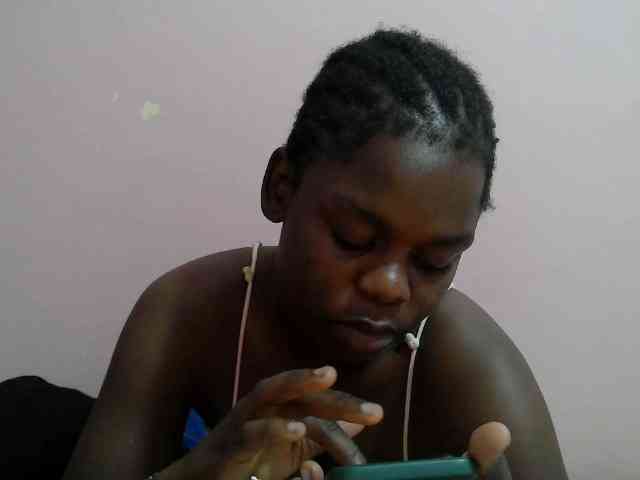 Ebonyprincess14 webcam