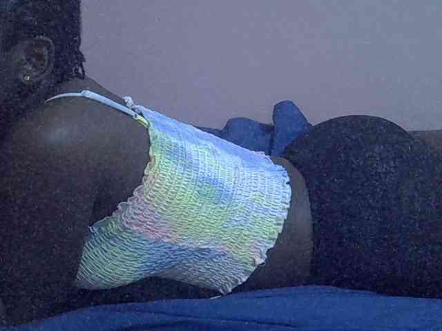 Ebonyprincess14 webcam