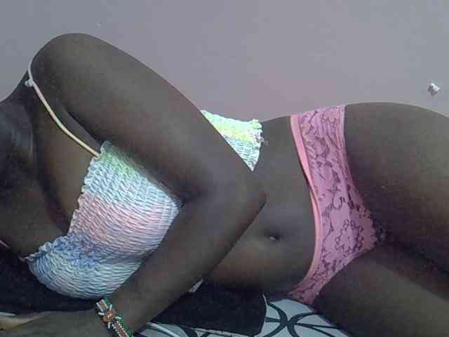 Ebonyprincess14 webcam