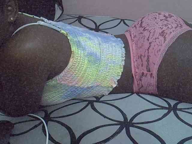 Ebonyprincess14 webcam