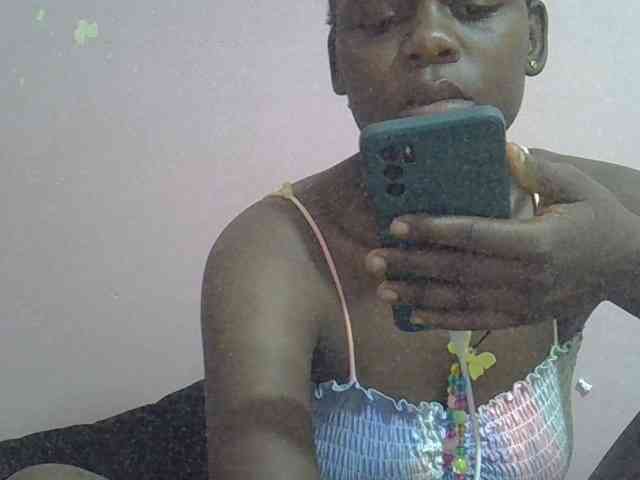 Ebonyprincess14 webcam