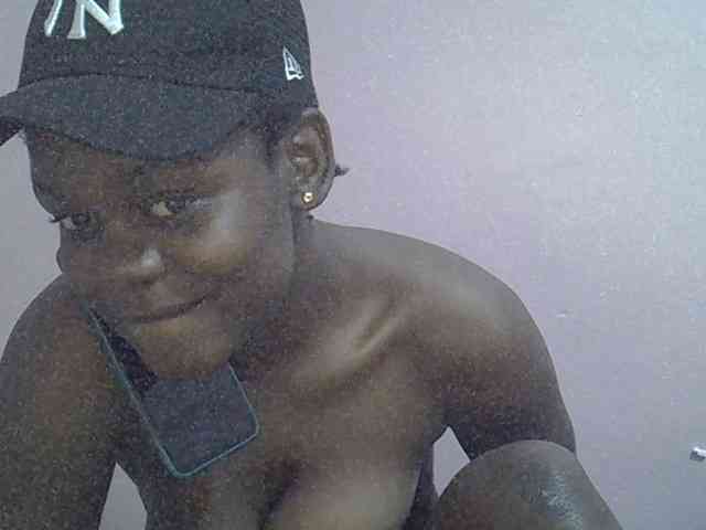 Ebonyprincess14 webcam