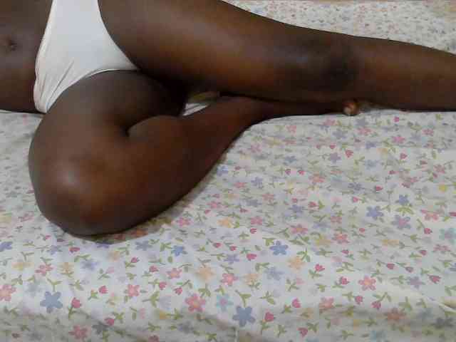 Ebonyprincess14 webcam