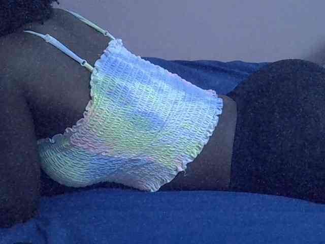 Ebonyprincess14 webcam