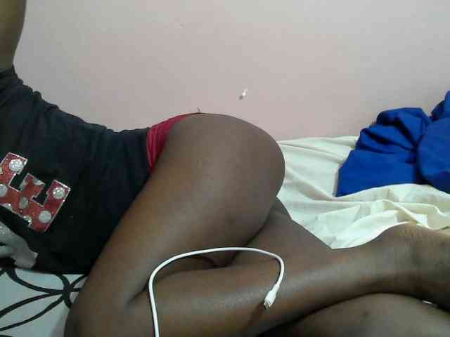 Ebonyprincess14 webcam