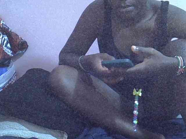 Ebonyprincess14 webcam