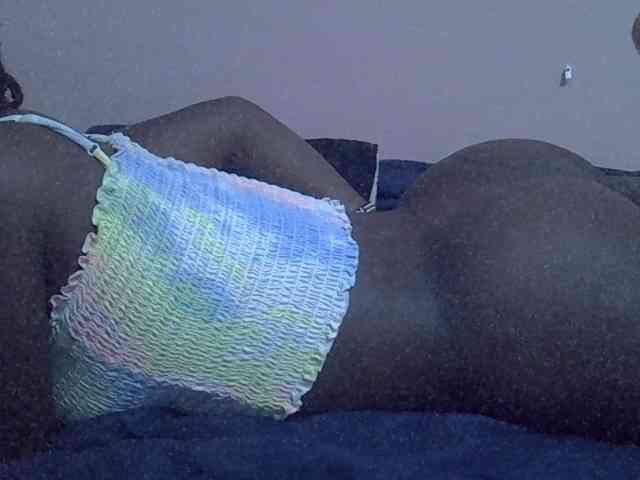 Ebonyprincess14 webcam