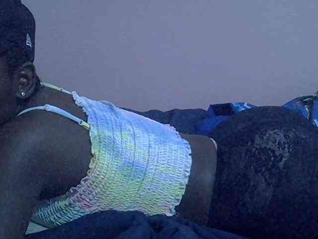 Ebonyprincess14 webcam