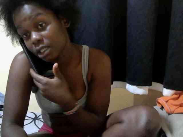 Ebonyprincess14 webcam