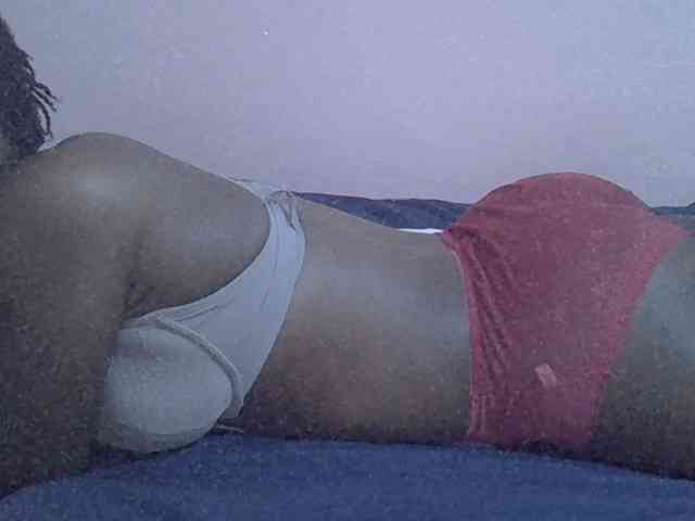 Ebonyprincess14 webcam