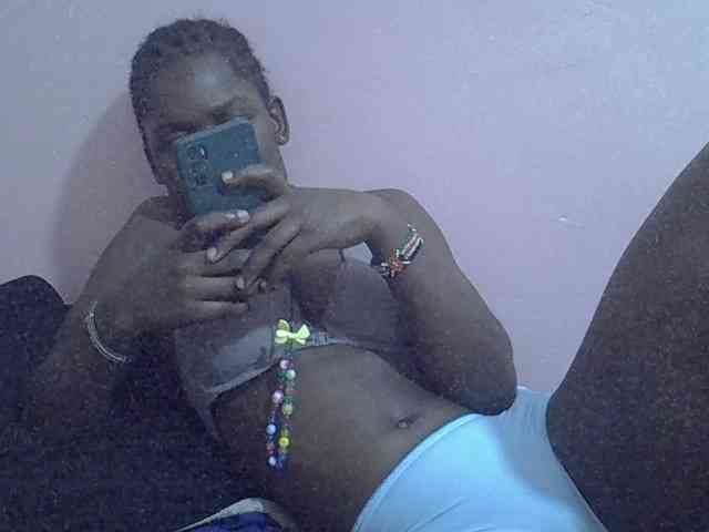 Ebonyprincess14 webcam