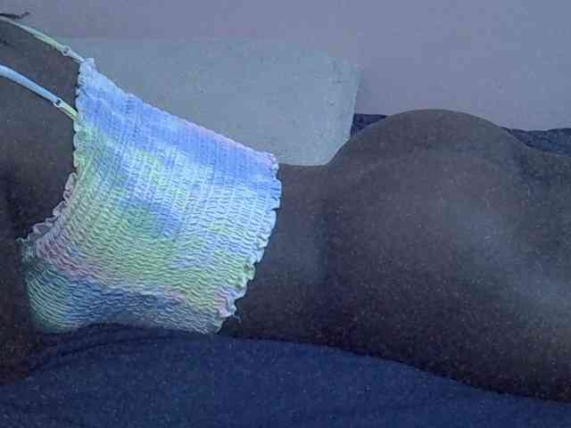 Ebonyprincess14 webcam