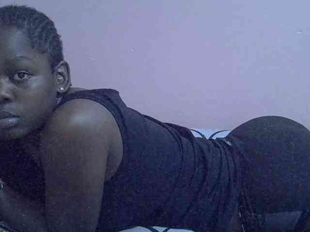 Ebonyprincess14 webcam