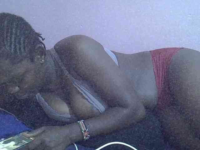 Ebonyprincess14 webcam