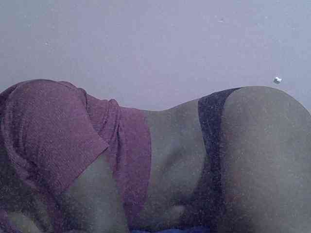 Ebonyprincess14 webcam