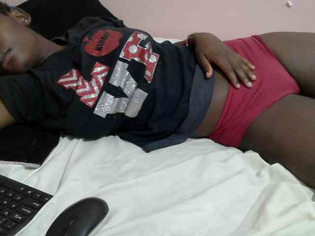 Ebonyprincess14 webcam