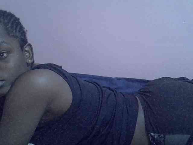 Ebonyprincess14 webcam