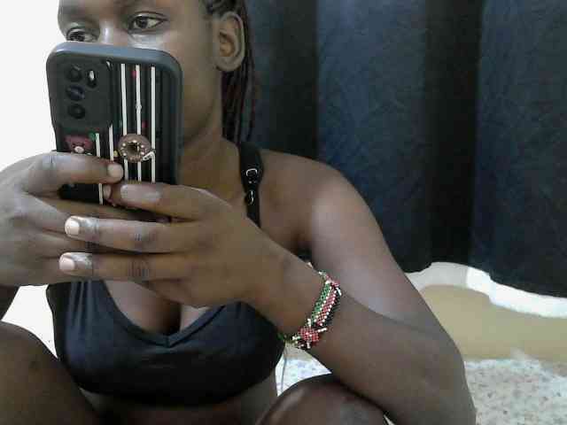 Ebonyprincess14 webcam