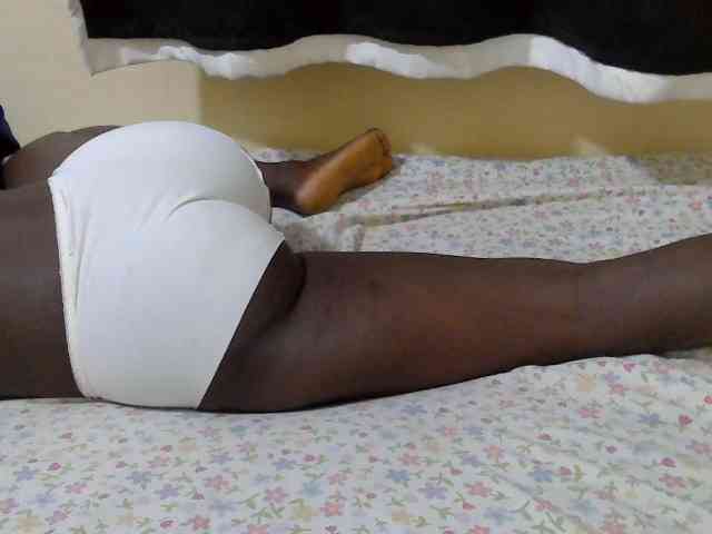 Ebonyprincess14 webcam