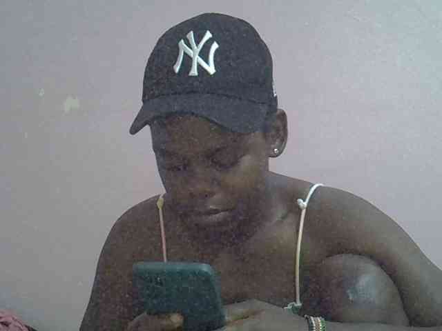 Ebonyprincess14 webcam