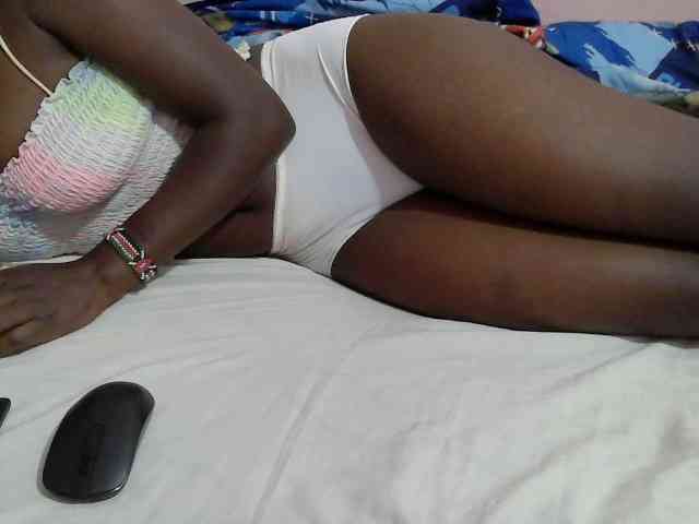 Ebonyprincess14 webcam