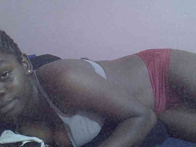 Ebonyprincess14 webcam