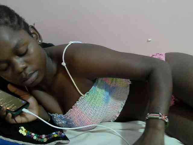 Ebonyprincess14 webcam