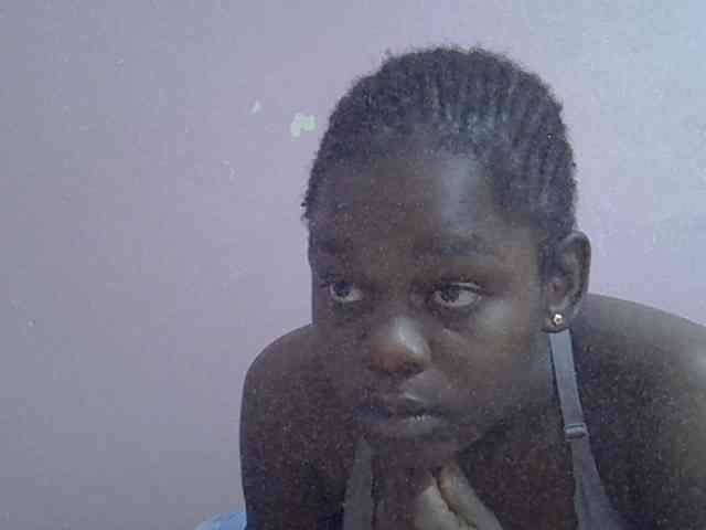 Ebonyprincess14 webcam