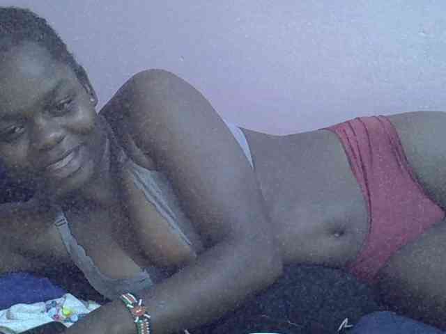 Ebonyprincess14 webcam