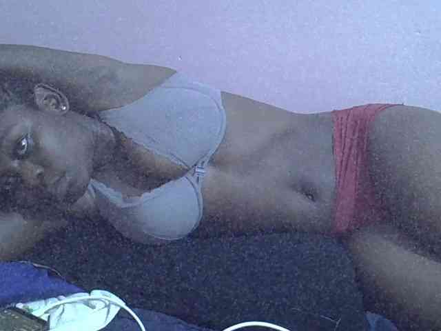 Ebonyprincess14 webcam